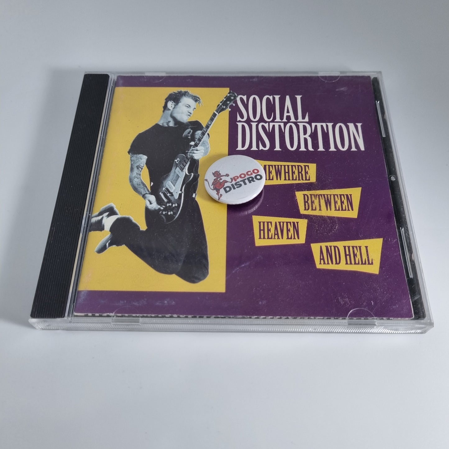 Social Distortion - Somewhere Between Heaven And Hell